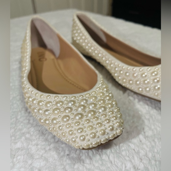 Inc flats 🌙 - Picture 2 of 4